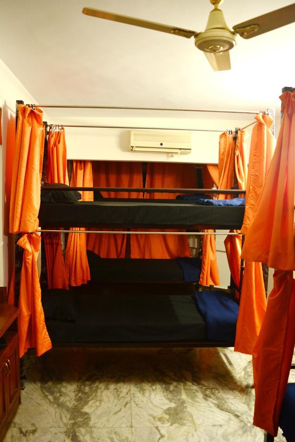 Social Rehab Downtown Hostel Bangalore Exterior photo