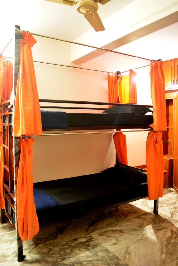 Social Rehab Downtown Hostel Bangalore Exterior photo